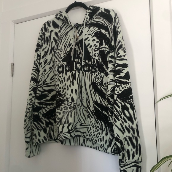 adidas Sweaters - NWT Adidas Mixed Animal Print Graphic Fleece Hoodie XL